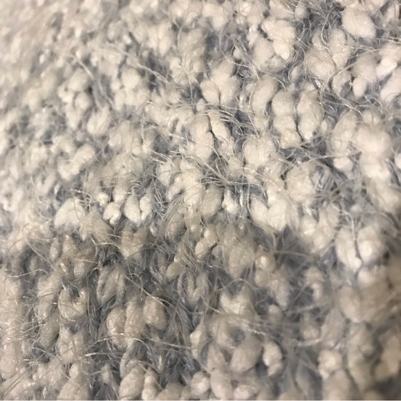 NWT Soft Delicate Knit Sweater by Buffalo David Bitton - Large - Gray & White - Picture 4 of 14